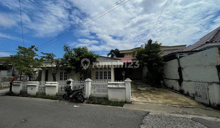 Disewakan Rumah Jalan Seroja Dekat Kampus Tridinanti Palembang 1