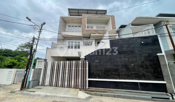 Dijual Rumah Mewah 4 Lantai Kawasan Dempo Dalam Palembang 2