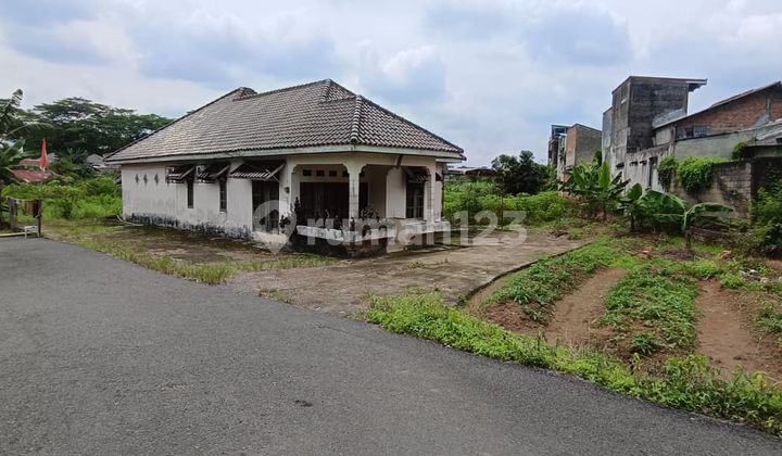 LAND FOR SALE WITH OLD HOUSE BONUS NEAR SANTIKA PREMIERE HOTEL AT PALEMBANG AIRPORT