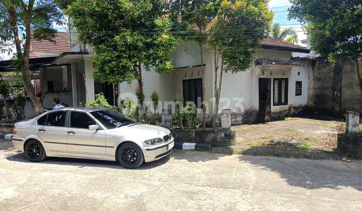 DIJUAL RUMAH KOMPLEK ISTANA AROFATUNA KM 7 PALEMBANG DIJUAL RUMAH KOMPLEK ISTANA AROFATUNA KM 7 PALEMBANG