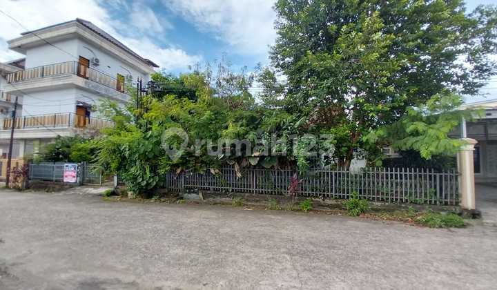 For Sale House & Land on Kikim I Street, Demang, Palembang 2