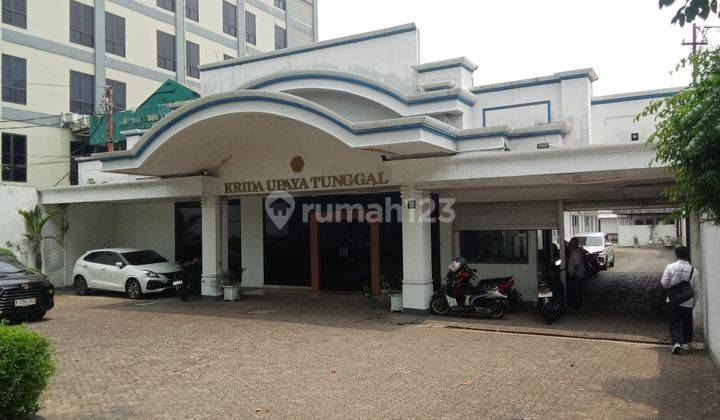 Dijual Gedung Kantor Premium Jalan Kramat Raya Senen Jakarta Pusat 1