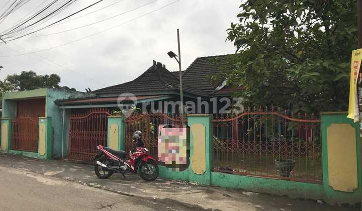 Dijual Rumah Luas + Bonus Toko dan 4 Bedeng Bukit Lama Palembang