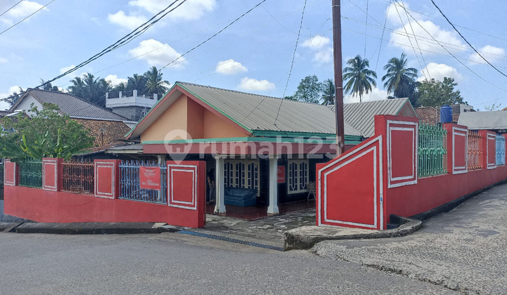 FOR SALE SEMI-FURNISHED HOUSE NEAR AMARIS HOTEL PALEMBANG 2