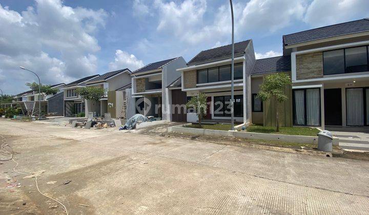 Dijual Rumah Siap Huni Cluster The Breeze Citra Grand City Palembang 1