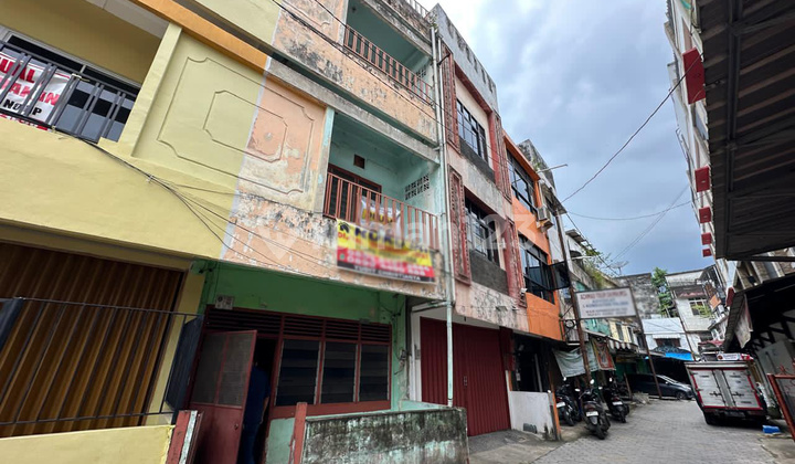 For Sale, Strategic Shop House in the Central Business Complex of Megahria Palembang. 2