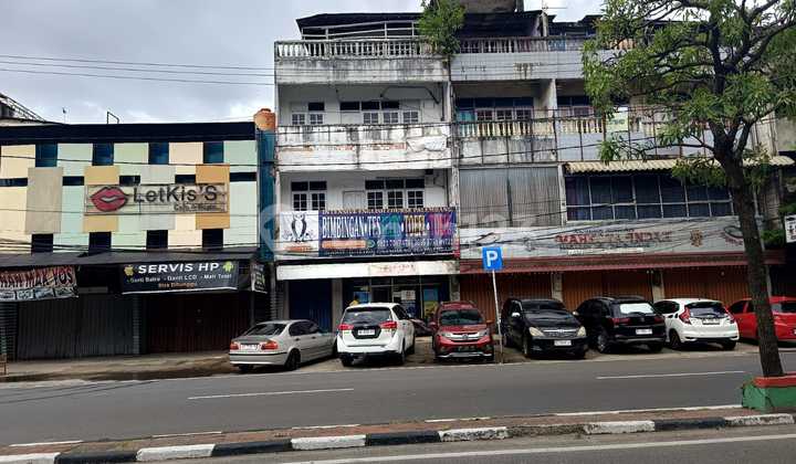 FOR RENT SHOPHOUSE ON LETKOL ISKANDAR STREET NEAR IP MALL PALEMBANG