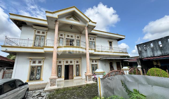 Dijual Rumah Mewah Jalan di Pandjaitan Plaju Palembang Dijual Rumah Mewah Jalan di Pandjaitan Plaju Palembang