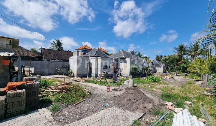 Selling 3 Newly Completed Villa Units, Bonus Land of 910 M2 in Ubud
