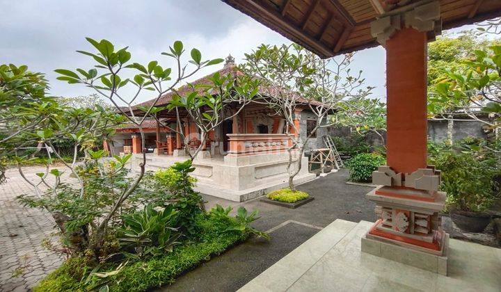 villa style bali Di Ubud view cantik gunung dan sawah 2