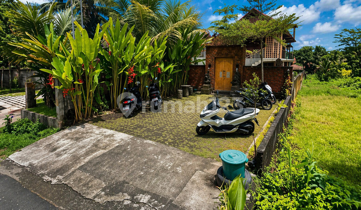 Villa View dengan View Sawah Abadi dan Gunung Agung Villa View dengan View Sawah Abadi dan Gunung Agung