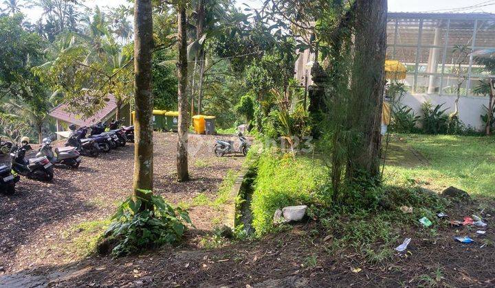 Dijual Resort Restauran Dan Spa Lokasi Ubud Parkir Luas 2