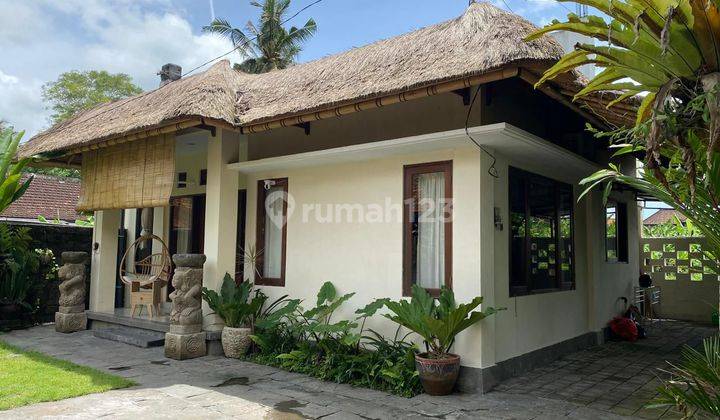 Villa for Sale in Ubud with Rice Field View and Garage for 2 Cars 1