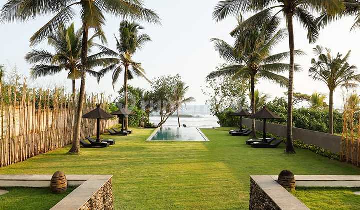 For Sale Luxury Villa Los Pantai Pasut Tabanan Bali with Beach View