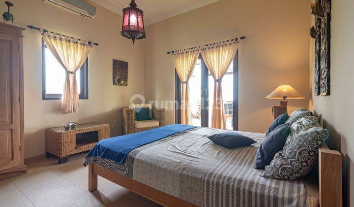 H12 Dijual Villa Dengan Design Bali di Panji, Buleleng 18