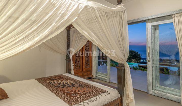 H18 Villa Dengan 7 Kamar Tidur Dengan Pemandangan Yang Indah Di Temukus, Buleleng 12