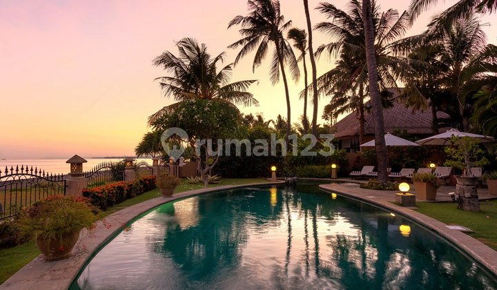 B02 Dijual Villa Tepi Pantai Dengan Guest House di Dencarik, Lovina Buleleng 4