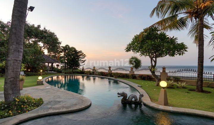 B02 Dijual Villa Tepi Pantai Dengan Guest House di Dencarik, Lovina Buleleng 7