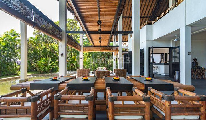 B15 Dijual 2 Beachfront Villa di Bali Utara 5