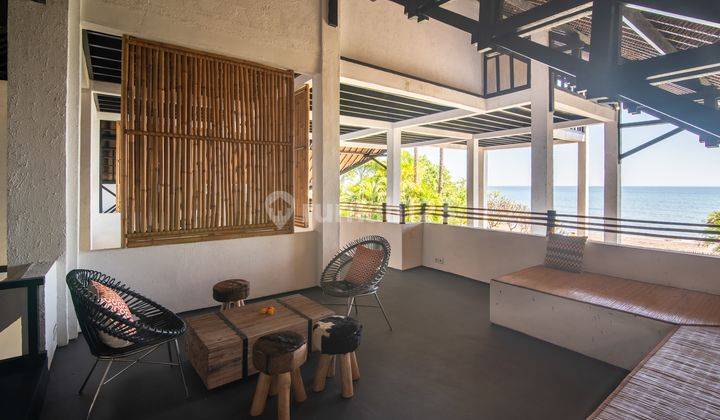 B15 Dijual 2 Beachfront Villa di Bali Utara 6