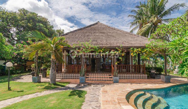 B04 Villa Cantik Tepi Pantai di Bukti, Buleleng SHM  1