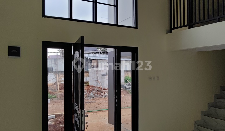 Rumah 3 lantai dekat stasiun LRT Cibubur  2