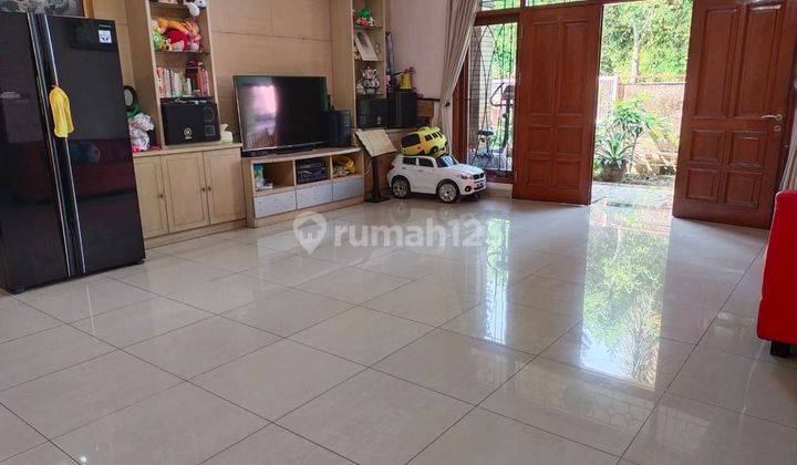 Rumah Hook Semi Furnish Batununggal  2