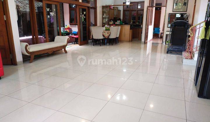 Rumah Hook Semi Furnish Batununggal  1