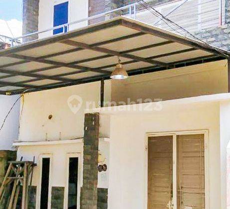 Rumah Mewah Tengah Kota, 2 Lantai Semi Furnished Sertifikat Hak Milik di R.h.a. Arifai Tjek Yan, Palembang 3