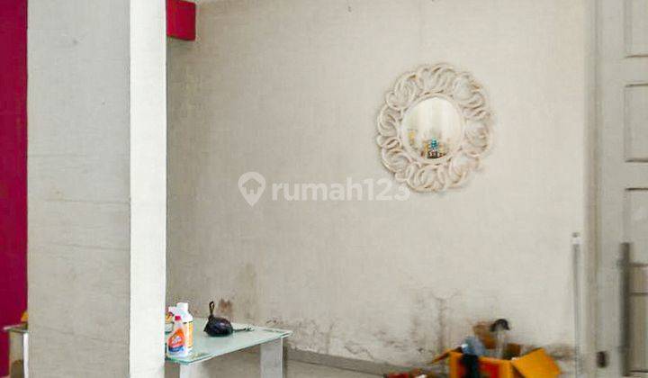 Rumah Mewah Tengah Kota, 2 Lantai Semi Furnished Sertifikat Hak Milik di R.h.a. Arifai Tjek Yan, Palembang 6