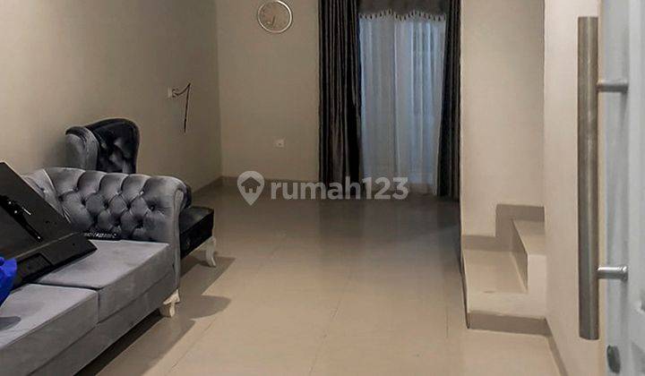 Rumah Fully Furnished di Opi Raya, Banyuasin, Shm, 2 Lantai Bagus 1