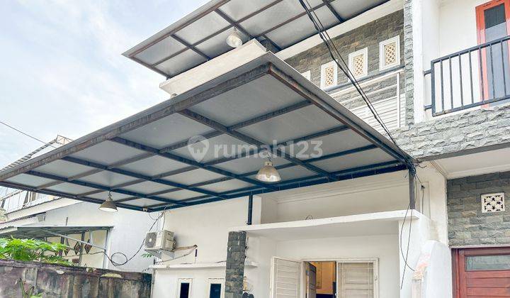 Rumah 2 Lantai Bagus Semi Furnished SHM Ilir Timur Ii Palembang 1