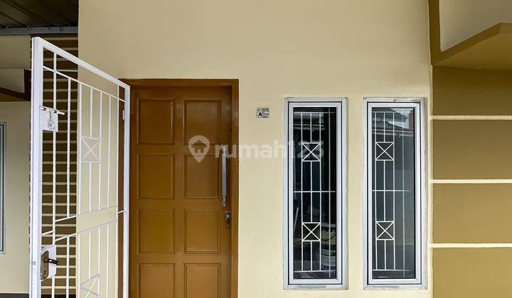 Dijual Rumah Seduduk Putih Bagus Semi Furnished SHM di Jl. Gatra 6, Palembang 2