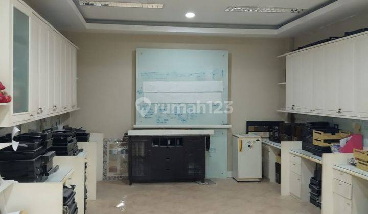 Dijual Gedung Kantor (Ruko 2in1) 3 lantai combine FULL AC  2