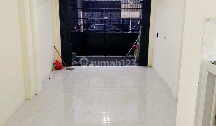 Rumah Rapi  Siap Huni Di Keagungan Kota Jakarta Barat  3