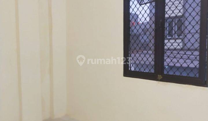 Rumah Rapi  Siap Huni Di Keagungan Kota Jakarta Barat  15