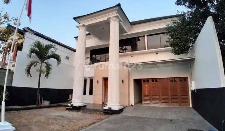 Rumah Mewah Luxury Eropa Kolam Renang Jalan Utama Mentri Supeno Kodya 2