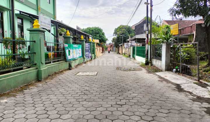 Rumah Klasik Full Furnish Tanah Luas Kawasan Exclusive Demangan Kodya 16