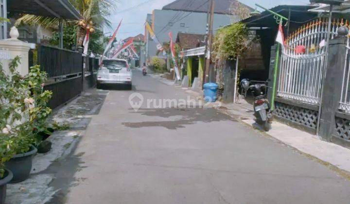 Tanah Super Strategis Bonus Bangunan Kost Pinggir Jalan Seturan 6