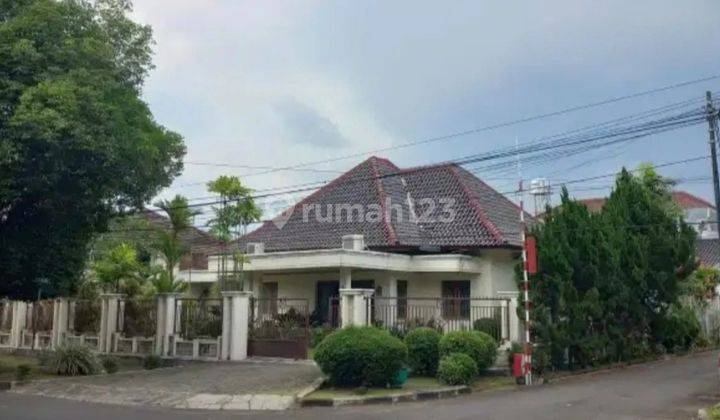 Rumah Mewah Klasik Pusat Kota Premium Area Pinggir Jalan Baciro Kodya 1