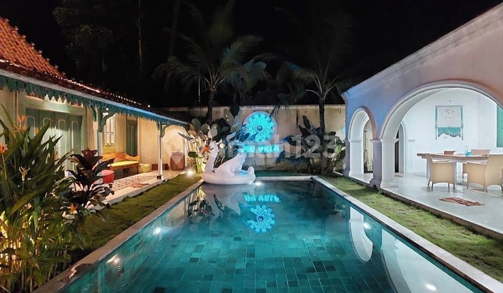Villa Mewah Klasik Kolonial Tanah Luas Kawasan Borobudur Magelang 1