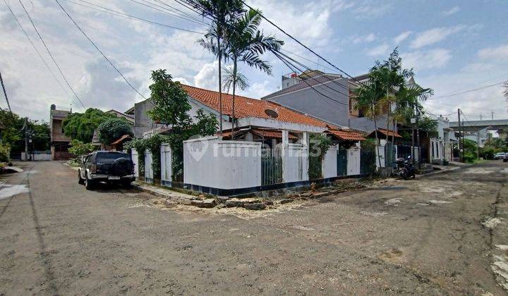 Rumah Hoek Luas Bebas Banjir Di Galaxy Bekasi Selatan 1