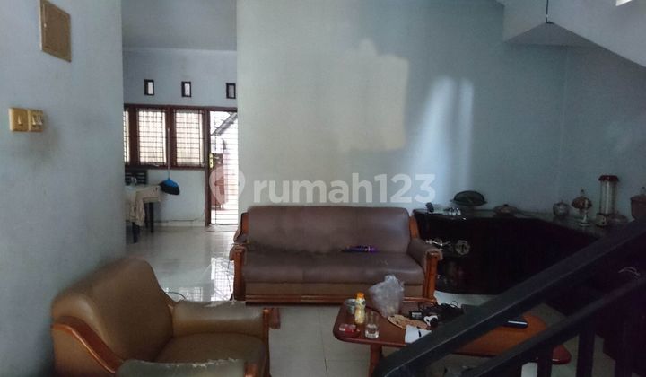 Rumah 2 Lantai Dekat Mall di Villa Galaxy Bekasi  2