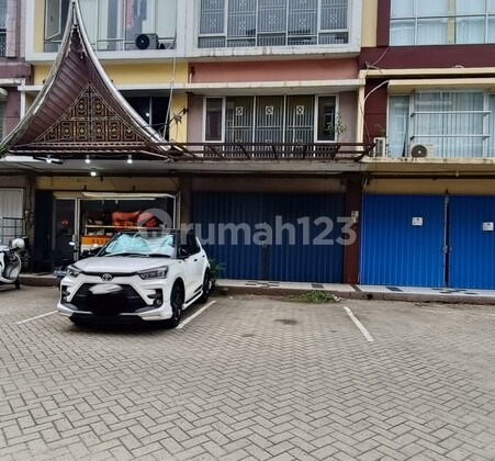 For Sale 3-Story Strategic Shop House Near LRT Station in Margajaya Bekasi For Sale 3-Story Strategic Shop House Near LRT Station in Margajaya Bekasi