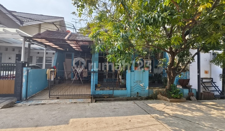 Dijual Rumah Strategis di Galaxy Bekasi 