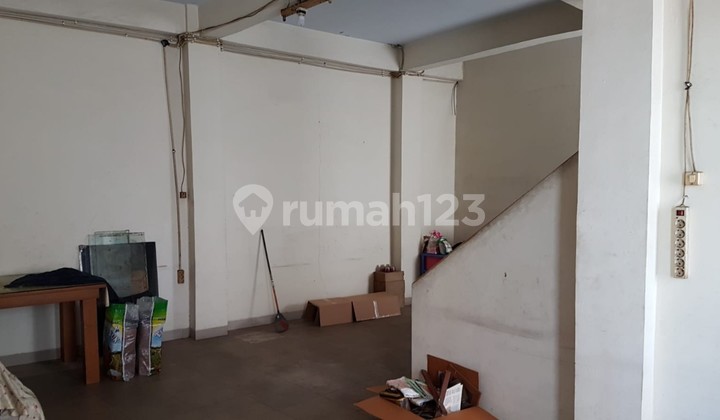 Dijual Rumah Luas di Sawah Besar Jakarta 2