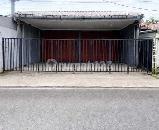 Disewakan Ruko Gandeng Pinggir Jalan Raya di Jatikramat Bekasi