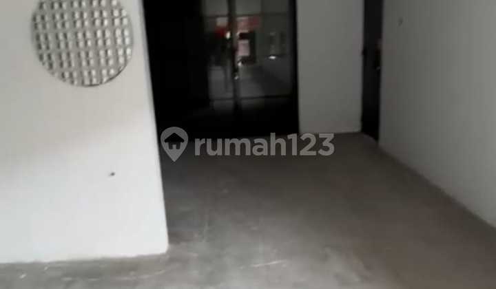 For Rent: Spacious Shop House in a Strategic Location by the Main Road in Jatiwaringin, Bekasi 2