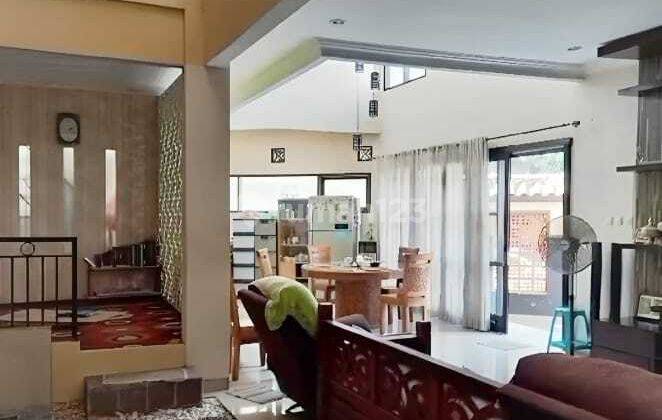 Rumah di Cibubur apik dan luas Jakarta Timur  2