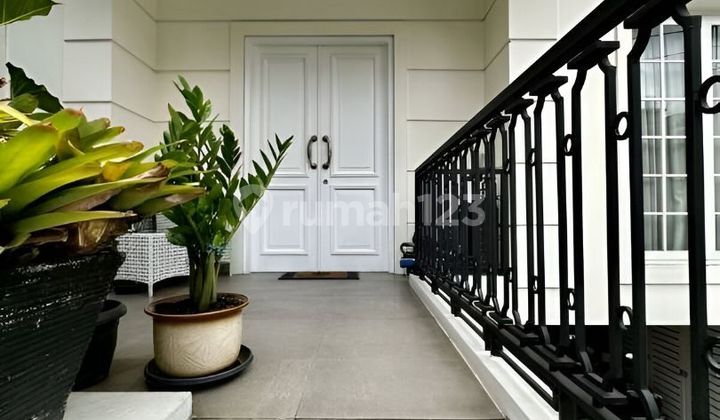 House for sale in Kebayoran Baru, very strategic location, Panglima Polim, South Jakarta.